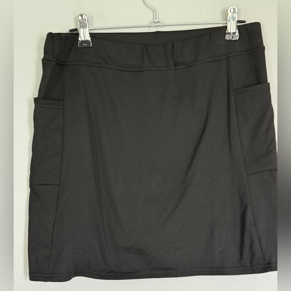 Women’s Black Multi Purpose Skirt - Picture 2 of 3